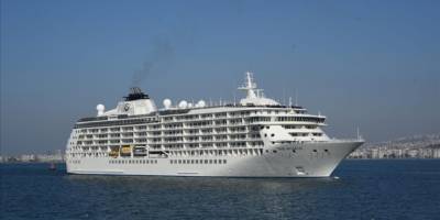 Sezonun ilk kruvaziyeri Alsancak Limanı'na yanaştı