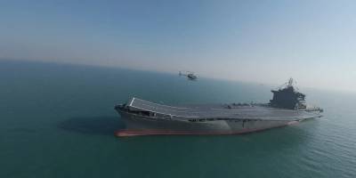 İran ilk insansız hava aracı taşıyıcı savaş gemisini tanıttı