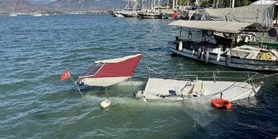 Fethiye'de kuvvetli rüzgar nedeniyle tekne battı