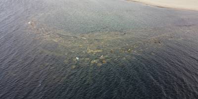 Denizin çekilmesiyle 2 bin 500 yıllık limanın kalıntıları ortaya çıktı