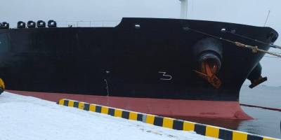 Ust-Luga Limanı’ndaki petrol tankerinde patlamalar meydana geldi