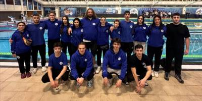 Milli paletli yüzücülerden Salon Dünya Kupasında 3 altın, 2 bronz