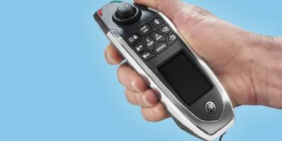 Yamaha, teknede hareket özgürlüğü sağlayan kablosuz kontrol cihazını tanıttı