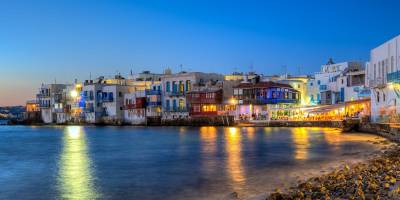 Ege'deki Mikonos Adası'nda deniz suyu çekildi