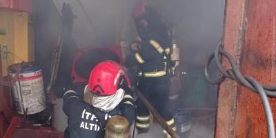 Gemide çıkan yangın hasara yol açtı