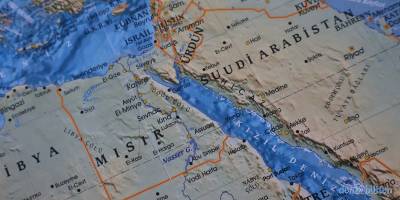 47 gemi Süveyş Kanalı'ndan geçmek üzere rotalarını değiştirdi