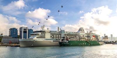 Singapur'da yolcu gemisine LNG yakıt ikmali tamamlandı