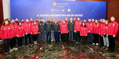 Türk Haritacılar Antarktika'da Piri Reis'in izinde