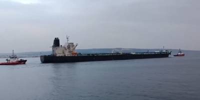 "DASHAN" adlı tanker, Eceabat önlerinde makine arızası yaptı