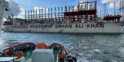 Orhan Ali Khan, karaya oturdu