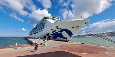 "Island Princess" 1997 turist  ile Kuşadası'na geldi