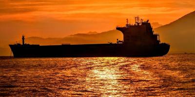 İran, 3 milyon litre akaryakıt taşıyan gemiye el koydu