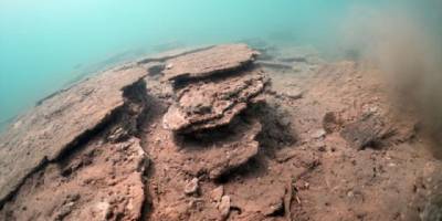 Depremlerin kıyı şeridinde yol açtığı tahribat görüntülendi