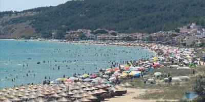 Saros Körfezi sahillerinde bayram yoğunluğu yaşanıyor