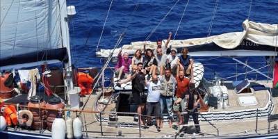 İsrail mahkemesi, alıkonulan 8 aktivistin gözaltında kalmasına karar verdi