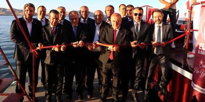 Hazar Gölü'nde "Deniz Temizleme Aracı" hizmete başladı