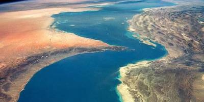 İran, Hürmüz Boğazı'nda deniz tatbikatı başlattı