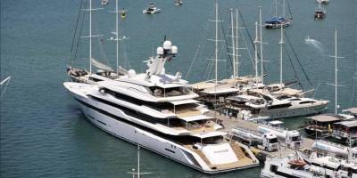 87 metre uzunluğundaki lüks yat "Avantage" Fethiye'de