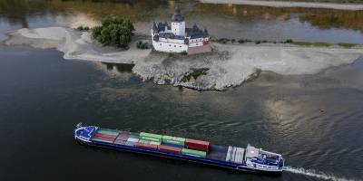 Ren Nehri'ndeki su seviyesinin düşmesi nakliyeyi zorlaştırıyor