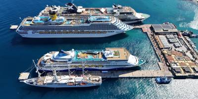 Kuşadası'na 4 kruvaziyerle 6 bin 298 turist geldi