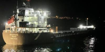 Çanakkale Boğazı girişinde arızalanan gemi demirletildi