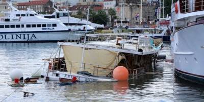 Hırvatistan'da etkili olan fırtına nedeniyle feribotun çarptığı gemi battı
