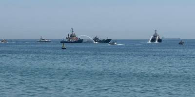 Gemide çıkan yangın hasara neden oldu