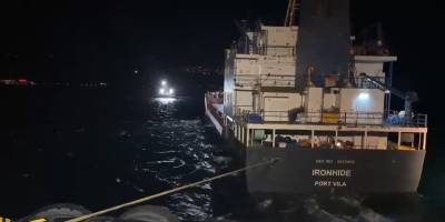 Makine arızası yaşayan yük gemisi kurtarıldı