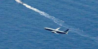 Japonya'da okyanusa düşen savaş uçağının pilotu kurtuldu