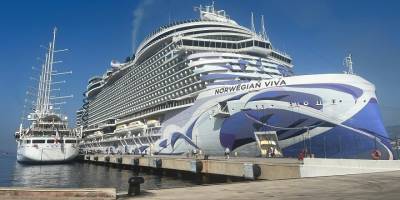 Bodrum'a iki kruvaziyer 3 bin 907 yolcu getirdi