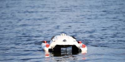 Setur Marinaları'nın su üstü temizlik robotu denize indi