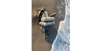 Halit Yukay'ın teknesine ait koltuk sahile vurdu