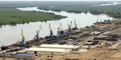 Ukrayna, Olya Limanı'nda İran mühimmatı taşıyan gemiye saldırı düzenledi