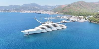 Abramoviç'in yatı "Eclipse" Marmaris'ten demir aldı