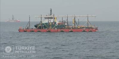 Karadeniz gazını karaya taşıyacak boruların deniz tabanına yerleştirme işlemi tamamlandı
