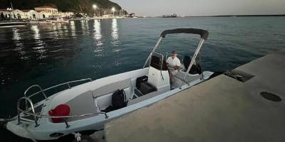 Tonozdan kopup Çeşme'den Sisam'a sürüklenen tekne Türkiye'ye getirildi