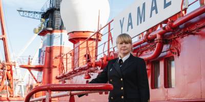 Marina Starovoitova, nükleer buzkıran gemisinin ilk kadın kaptanı oldu