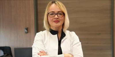 "Kırmızı göz" riskine karşı deniz ve havuzda UV korumalı gözlük önerisi