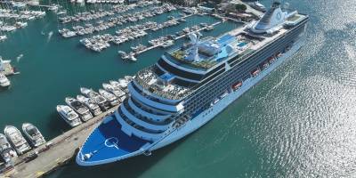 "Marina" kruvaziyeri Marmaris'e 1194 yolcu getirdi