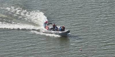 Meriç Nehri'nde zodyak botla sınır devriyesi