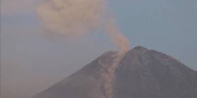 Endonezya'da Semeru Yanardağı'nda patlama meydana geldi