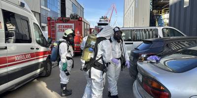 Tersanedeki yatta çıkan yangın söndürüldü