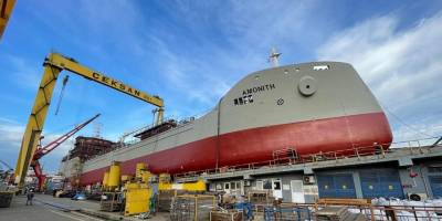 M/T AMONITH, adlı kimyasal tanker denize iniyor