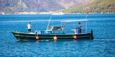 ‘Cam Gibi Denizler’ projesiyle 4 yılda 8 milyon litre deniz suyunu korudu