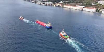 İstanbul Boğazı'nda arızalanan gemi kurtarıldı