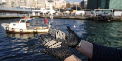 Haliç'te "Deniz Dibinden Olta Kurşunlarının Çıkarılması" etkinliği yapıldı