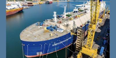 Rusya'nın Arktik'e yönelik ilk yerli yapım LNG tankeri teslim edildi