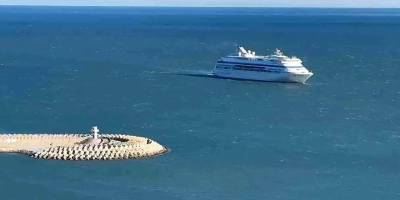 Amasra'ya gelen kruvaziyer gemisi limana yanaşamadı