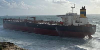 Umman bayraklı tanker karaya oturdu