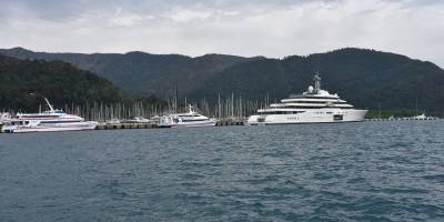Rus milyarder Abramoviç'in yatı "Eclipse" Marmaris'te